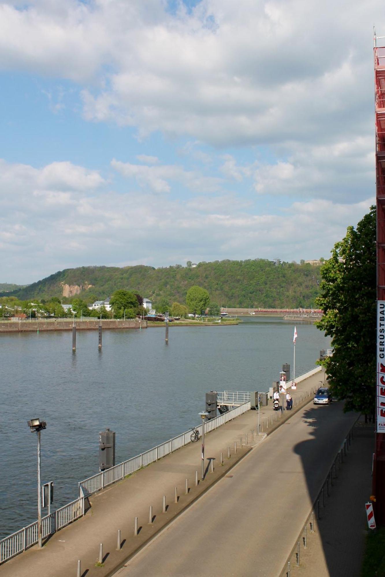 Ferienwohnung Auf Der Moselhoehe - Naehe Koblenz Und Cochem 디에블리흐 외부 사진